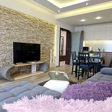 דירה Cats וארנה