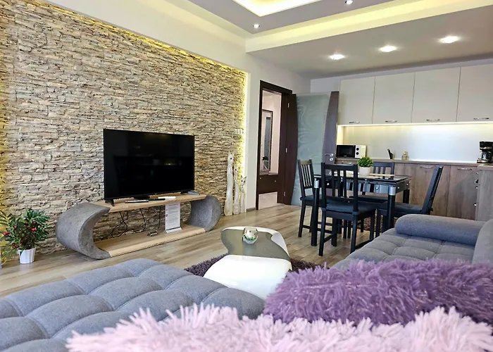 דירה Cats וארנה